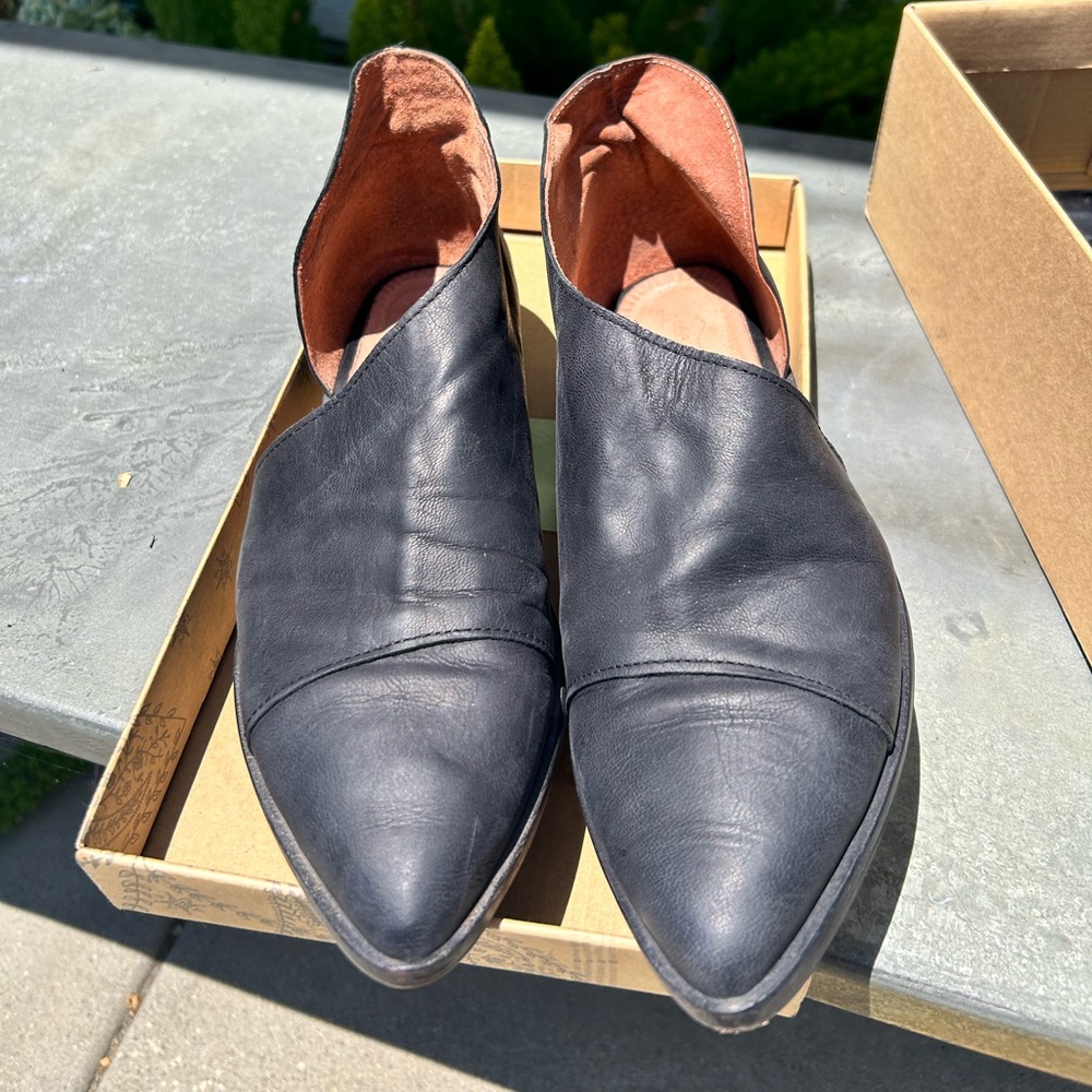 Free People Flat Royale Ankle Shoe in Black